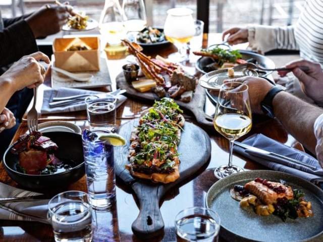 People dining at Urban Wren