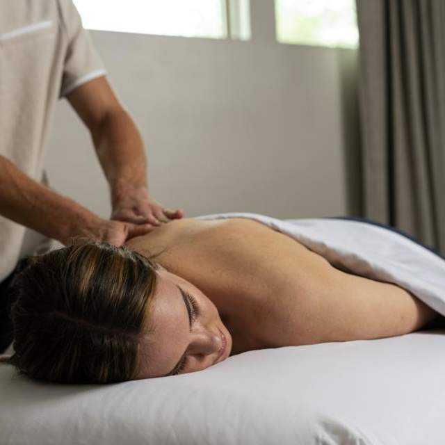 A women getting a Spa treatment at the Hotel Hartness Spa