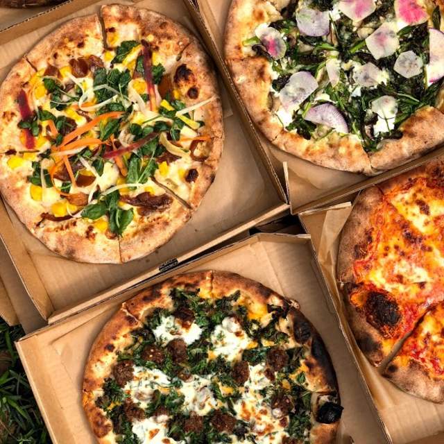 Swamp Rabbit Café and Grocery Pizza