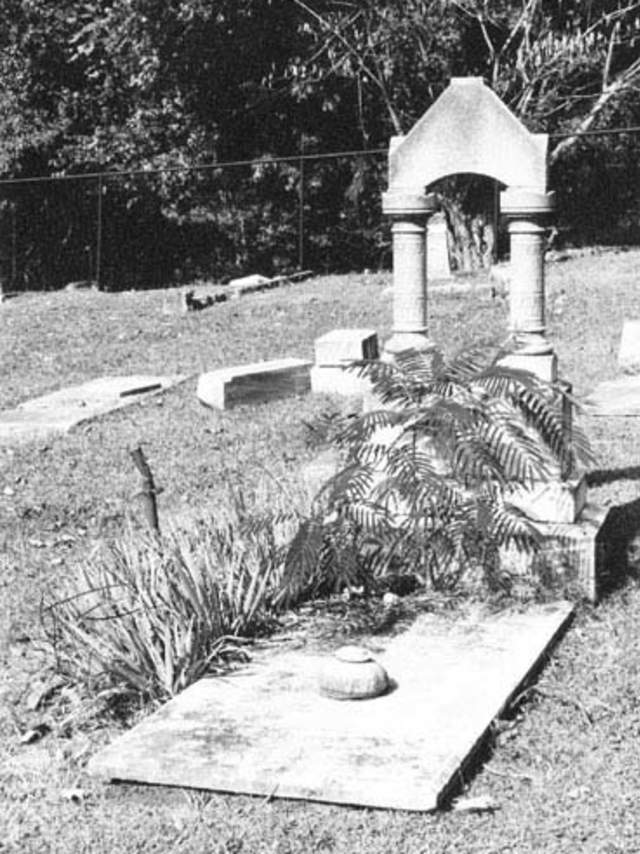 Richland Cemetery Grave