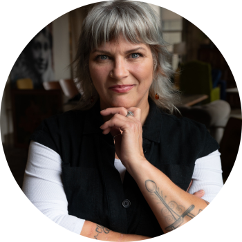 Teryi Youngblood Headshot