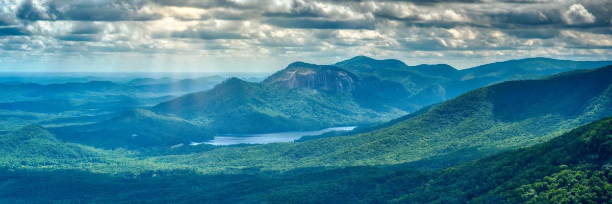 The view from the accessible path at the Caesars Head overlook.