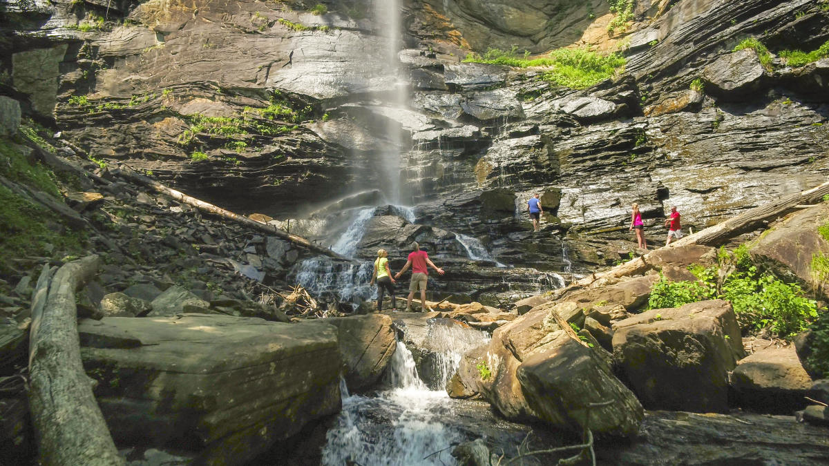The Ultimate Guide to the Outdoors | Greenville, SC