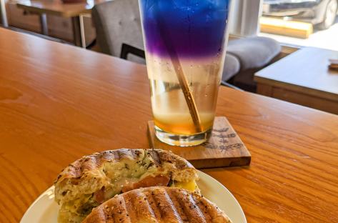 Cafe Gudcha Pics 3