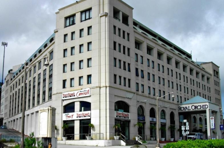 Royal Orchid - Street