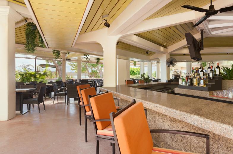 Hilton Tree Bar 2