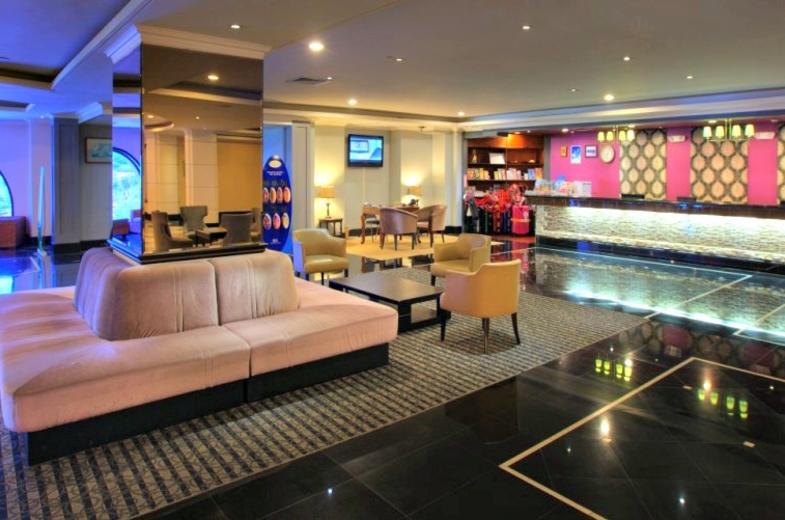 Royal Orchid - Front Desk