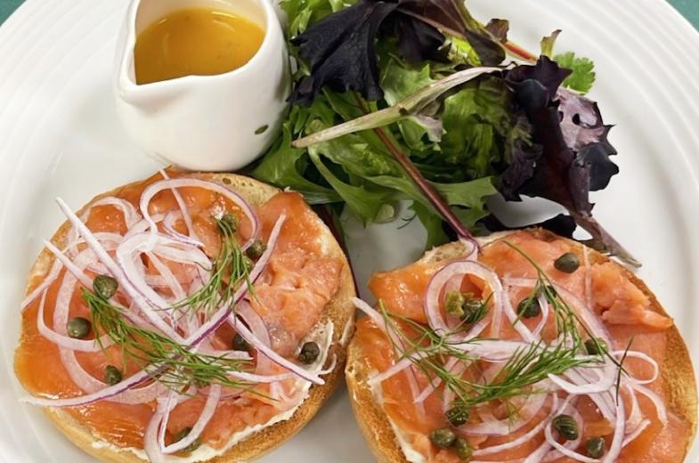 Lago Restaurant Breakfast