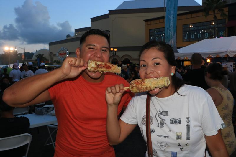 tumon-night-market3