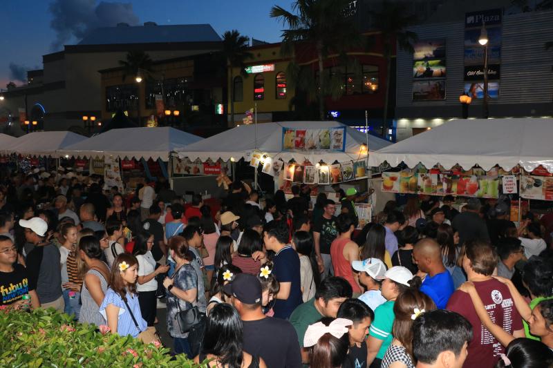 tumon-night-market2