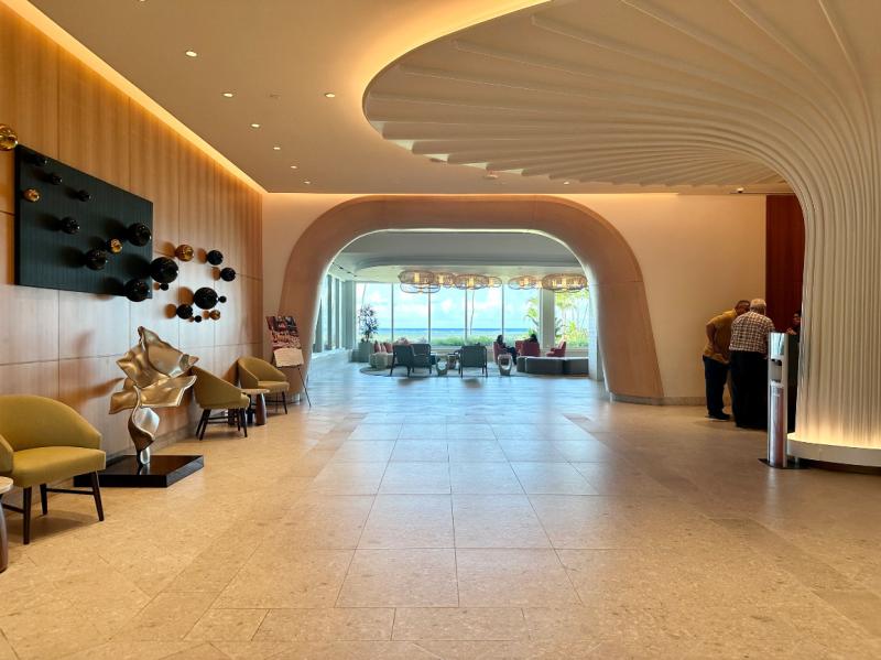 CROWNE PLAZA3.jpg