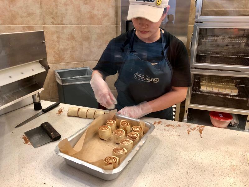 cinnabon03