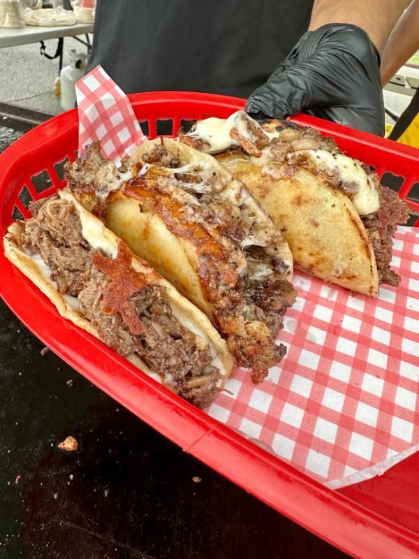 Food Truckoin  Hagatna2.jpg