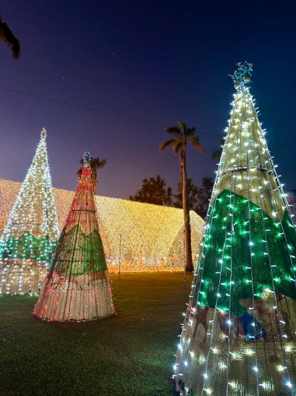 Hagatna xmas3.jpg