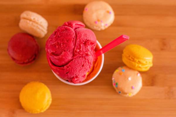 Le Macaron French Pastries - Fishers