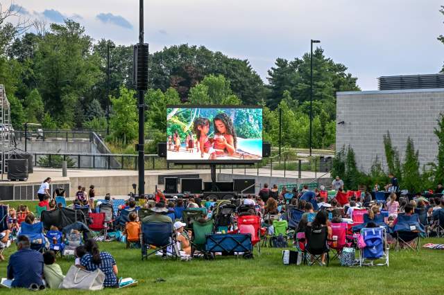 Movies in the Plaza - Ghostbusters