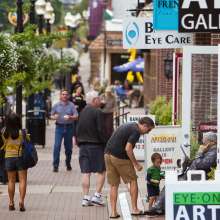 Gallery Walk in the Carmel Arts & Design District
