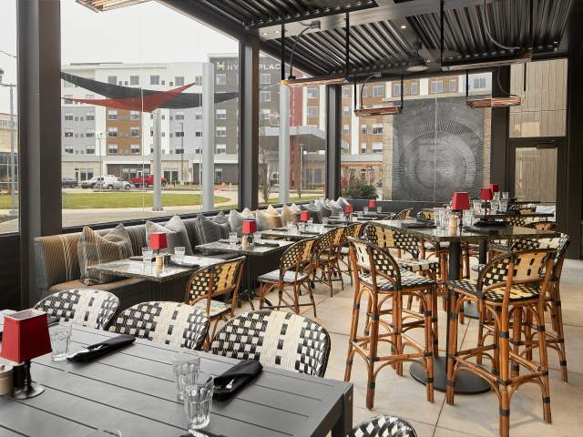 Patio seating at 1933 Lounge by St. Elmo.