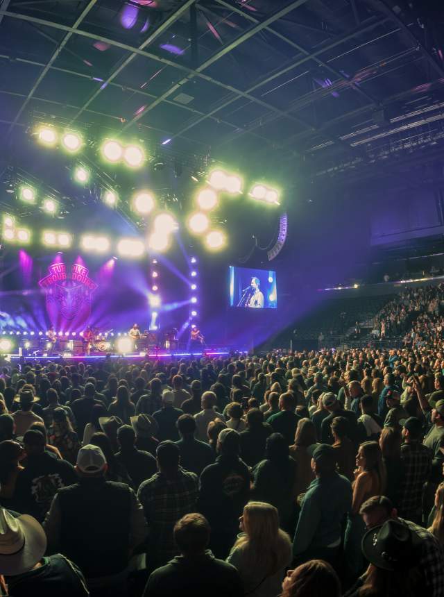 Turnpike Troubadours concert at the Fishers Event Center on November 24, 2024.