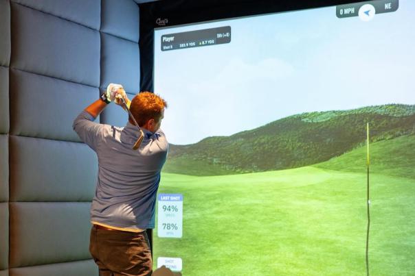 Hack & Stick golf simulator