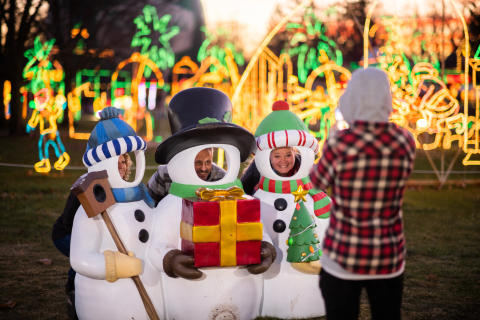 A Merry Prairie Holiday snowmen
