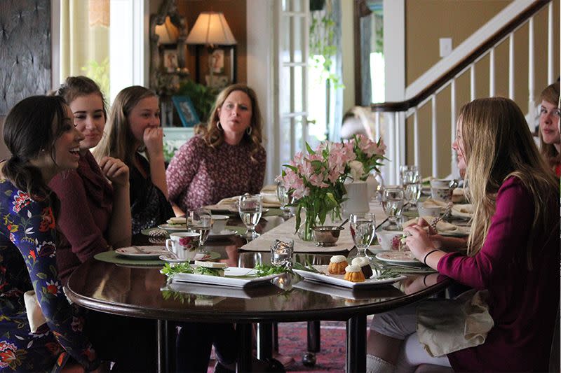 women dining at the Prairie Guest House