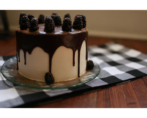Bread Basket Cafe & Bakery - Dessert Cake