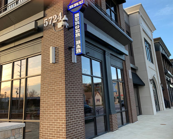 Bru Burger Brownsburg Exterior