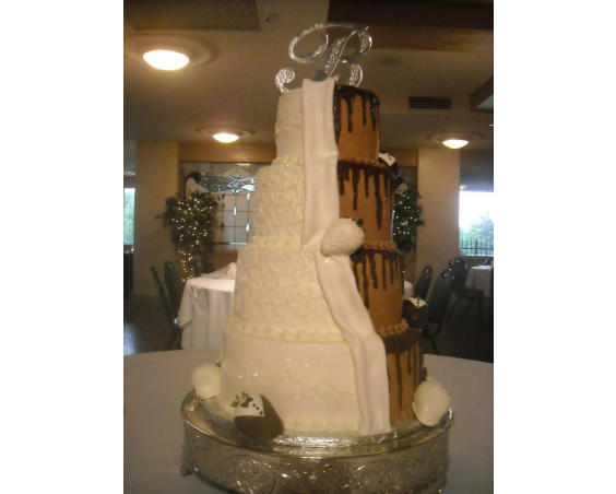 Cake Connection - Black and White Cake