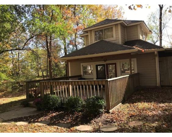 Cozy House in the Big Woods, Brownsburg, Indiana