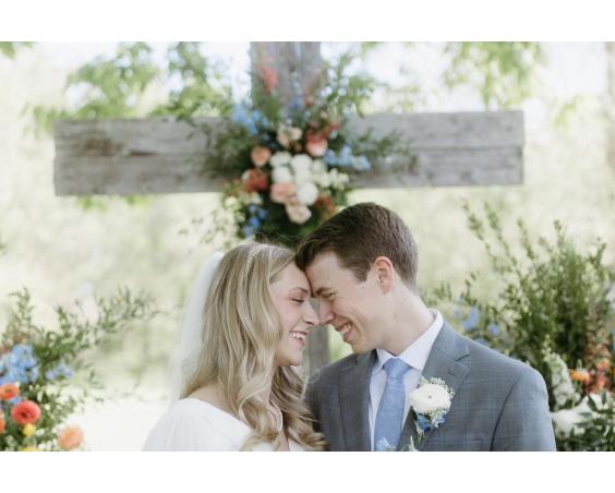 Couple at Kennedy Estate
