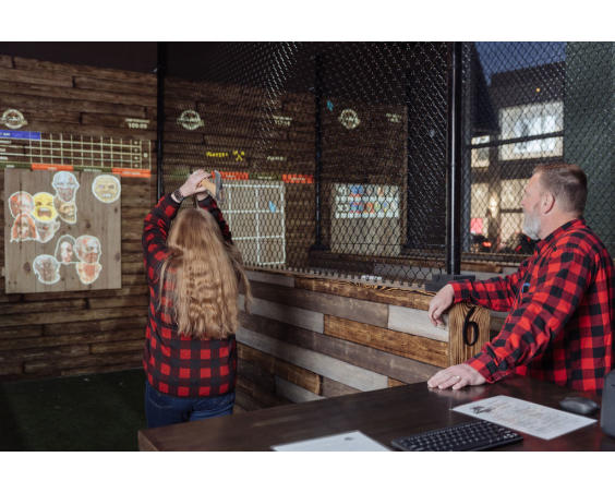 lumberjAXE Plainfield, Indiana Axe Throwing