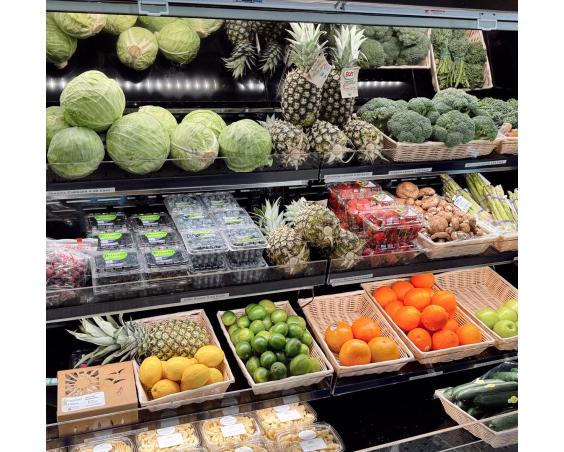 Roots Market + Eatery_Produce