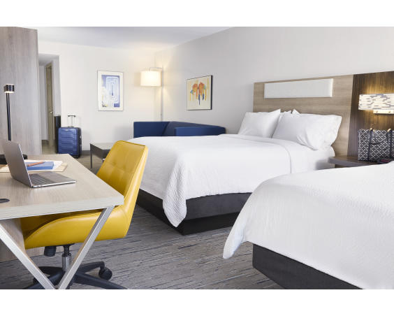 Holiday Inn Express Avon - Queen Beds