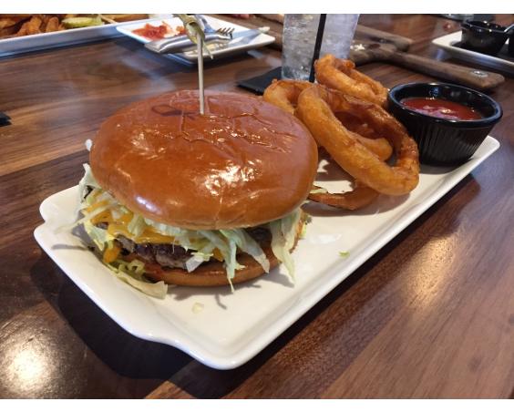Bru Burger Food