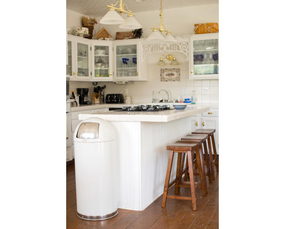 Kitchen | The Cottage at Natural Valley Ranch