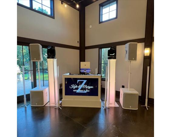 The Simple DJ Booth at a wedding.