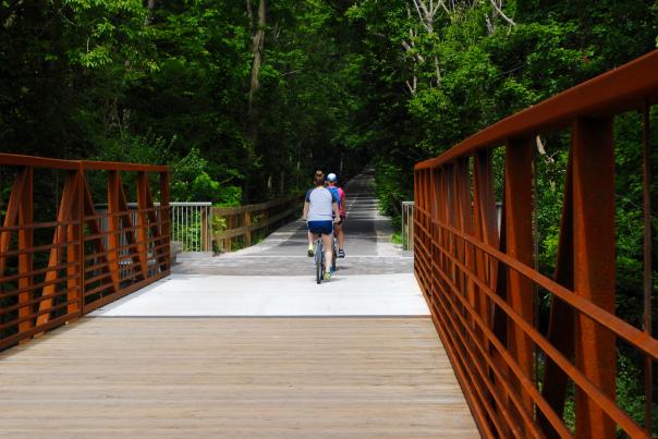 B&O Trail bicyclists