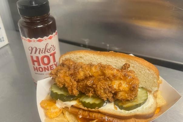 J's Lobster Honey Fried Lobster Roll (Photo courtesy of J's Lobster Truck FB)