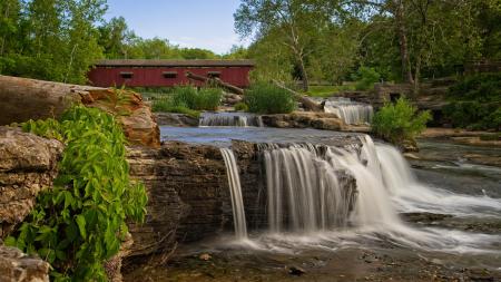 Cataract Falls (Photo by Richard Jones)