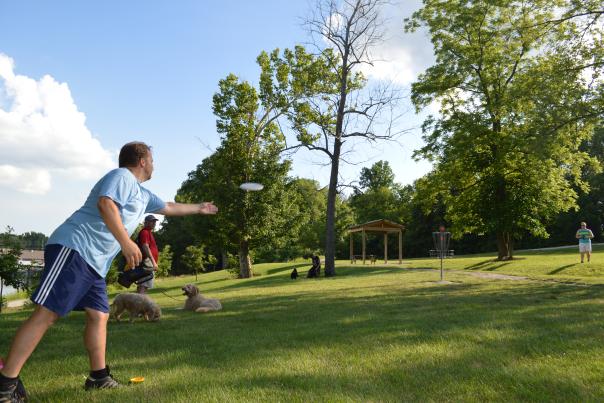 Disc golf at Avon Town Hall Park