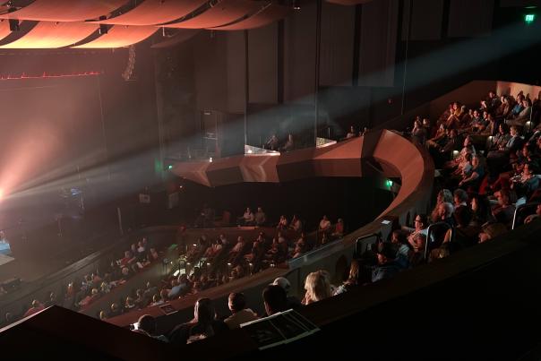 Hendricks Live! crowd during performance