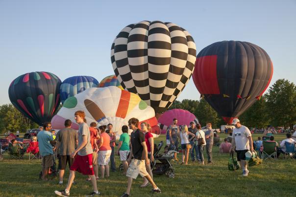 Hot Air Balloons at the Rib Fest & Balloon Glow