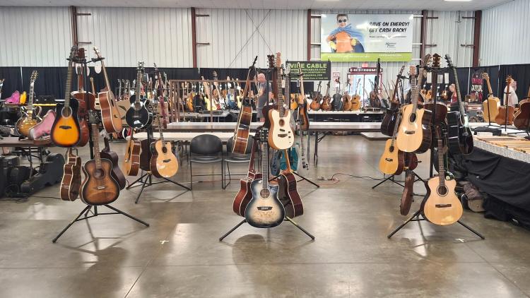 Guitar Displays at the Indiana Guitar Show