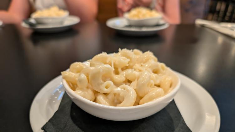 Mac & Cheese at The Locale