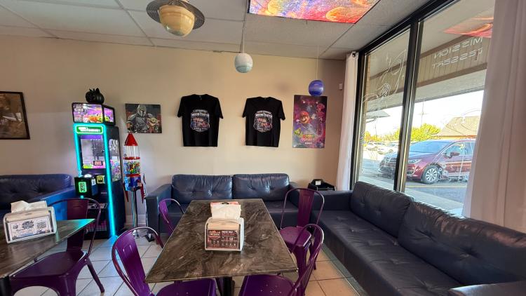 Mission Dessert family seating area