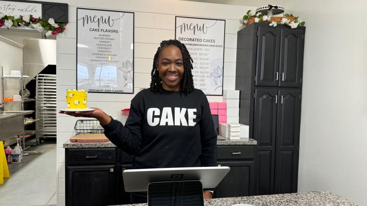 Casey, Owner of Sweet Mini's Cakes and Bakes