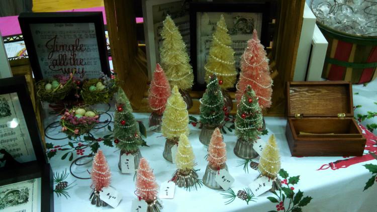 Find unique gifts at the Plainfield Tri Kappa Gingerbread Christmas