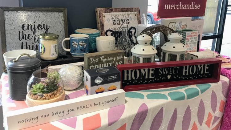 Home Decor at Simply Chic in Plainfield