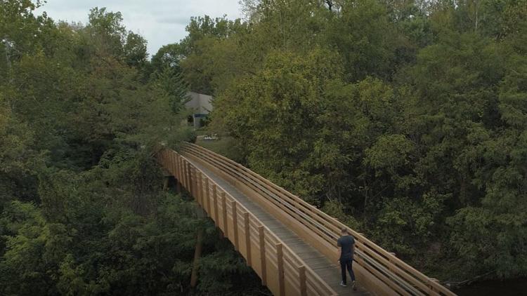 Hummel Park pedestrian bridge